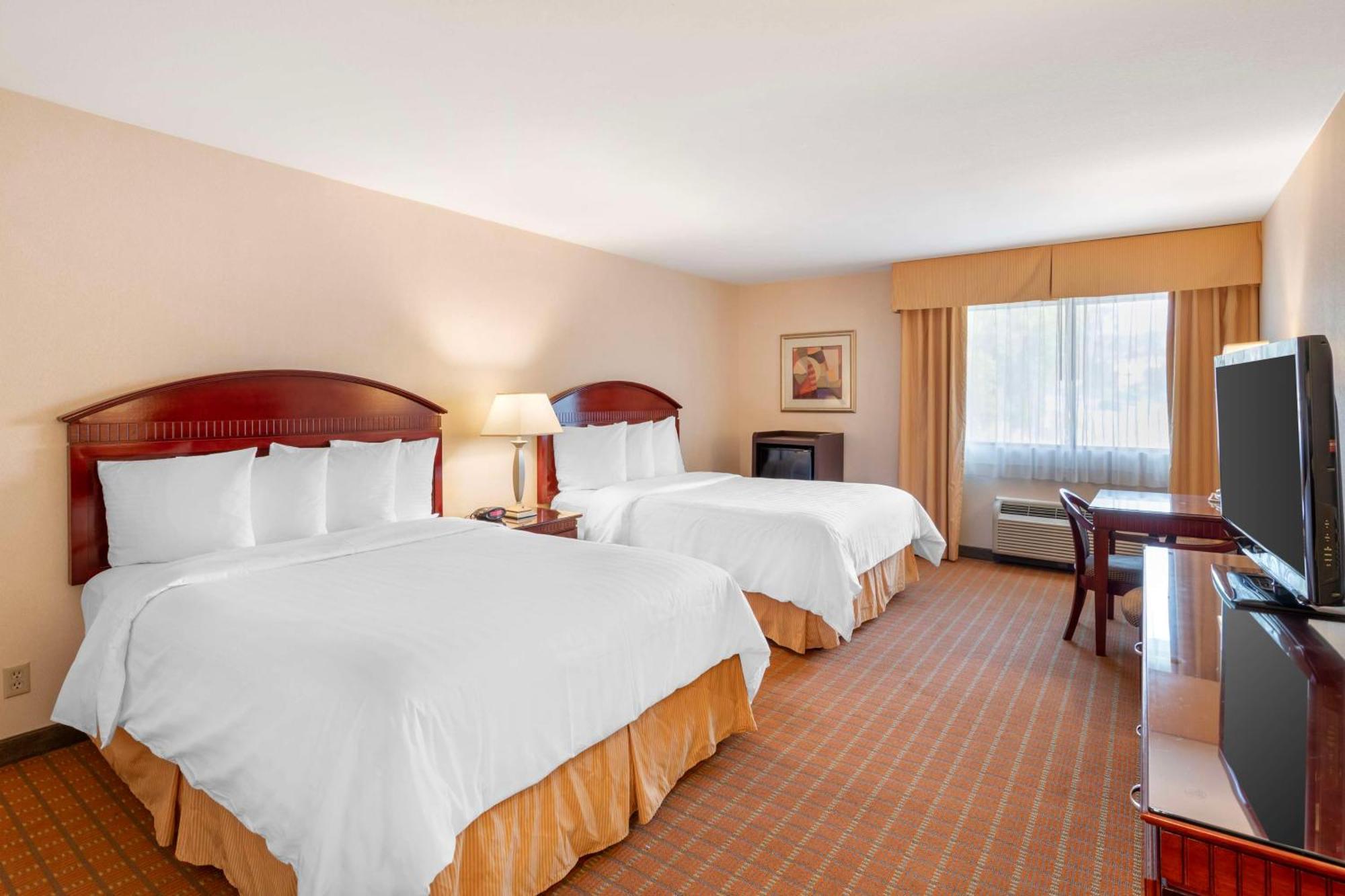 Western Hotel 3*
